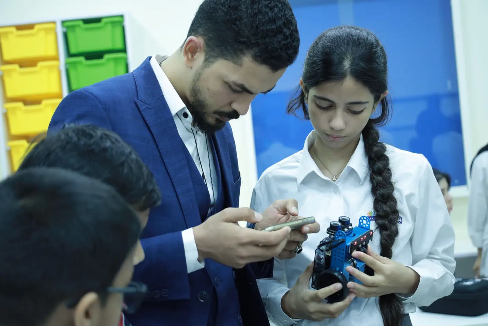 Science lesson at Woodlem British School